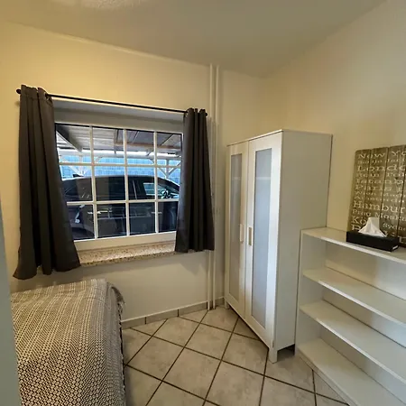 2 Pool U. Sauna Zugang Moeglich * Seth